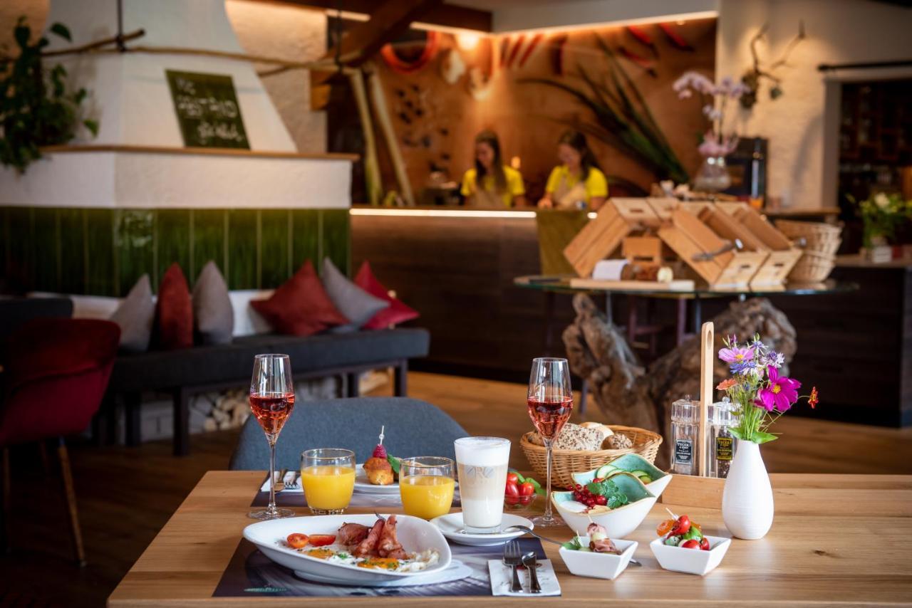 Hotel Buerglstein Sankt Wolfgang im Salzkammergut Bagian luar foto