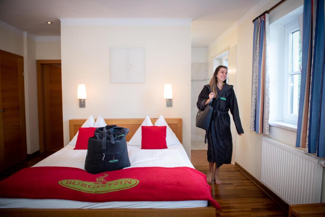 Hotel Buerglstein Sankt Wolfgang im Salzkammergut Bagian luar foto
